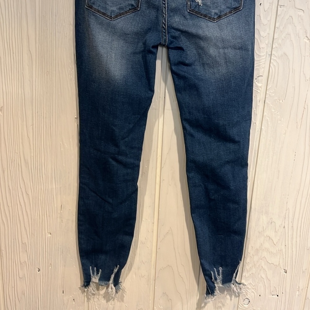 Judy Blue Jeans Cropped Distressed Blue Wash Size 25 - Picture 8 of 14